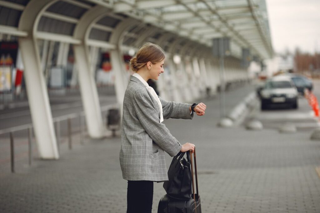 how early should i get to denver international airport